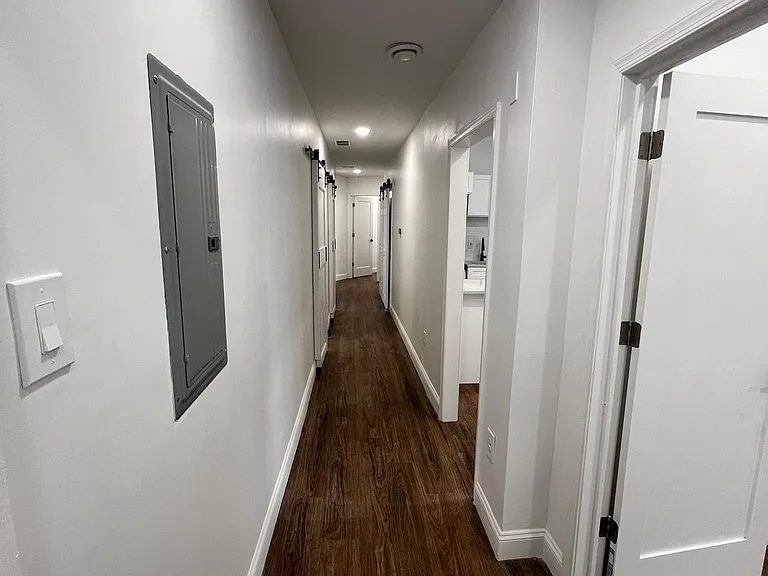 2145 Elkins Ave #B — Photo 4