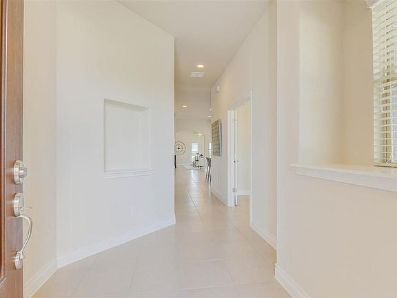 5th image of 100 Finstown St #Aue8ak