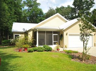 9545 Greenways Ln, Fanning Springs, FL 32693