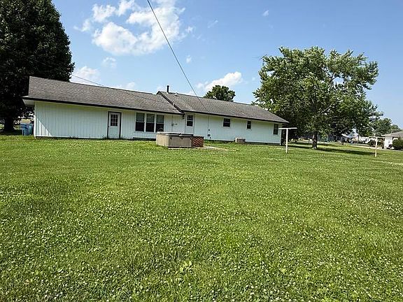 4th image of 365 Bryden Ave