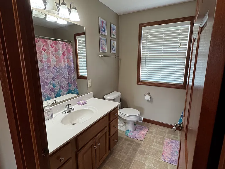 4 Compass Point Ct — Photo 2