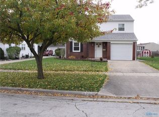 3240 Cromwell Dr, Oregon, OH