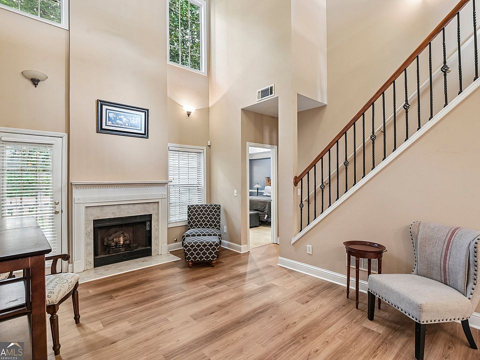 1st image of 850 Abbotts Mill Ct
