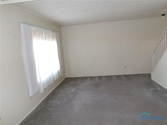 5th image of 3710 Lakepointe Dr #2