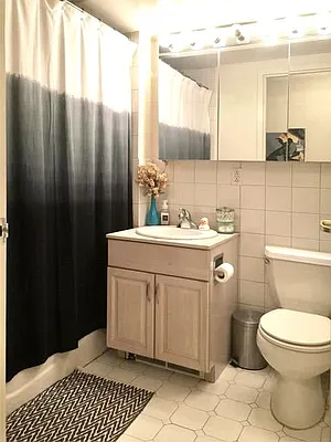 Rented by Avenues Real Estate | media 13