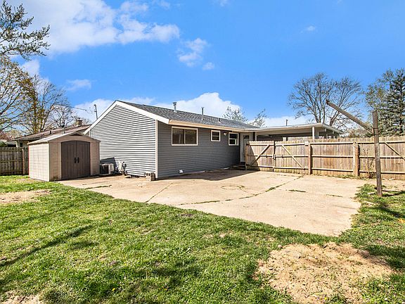 4th image of 4190 Northgate Dr NE