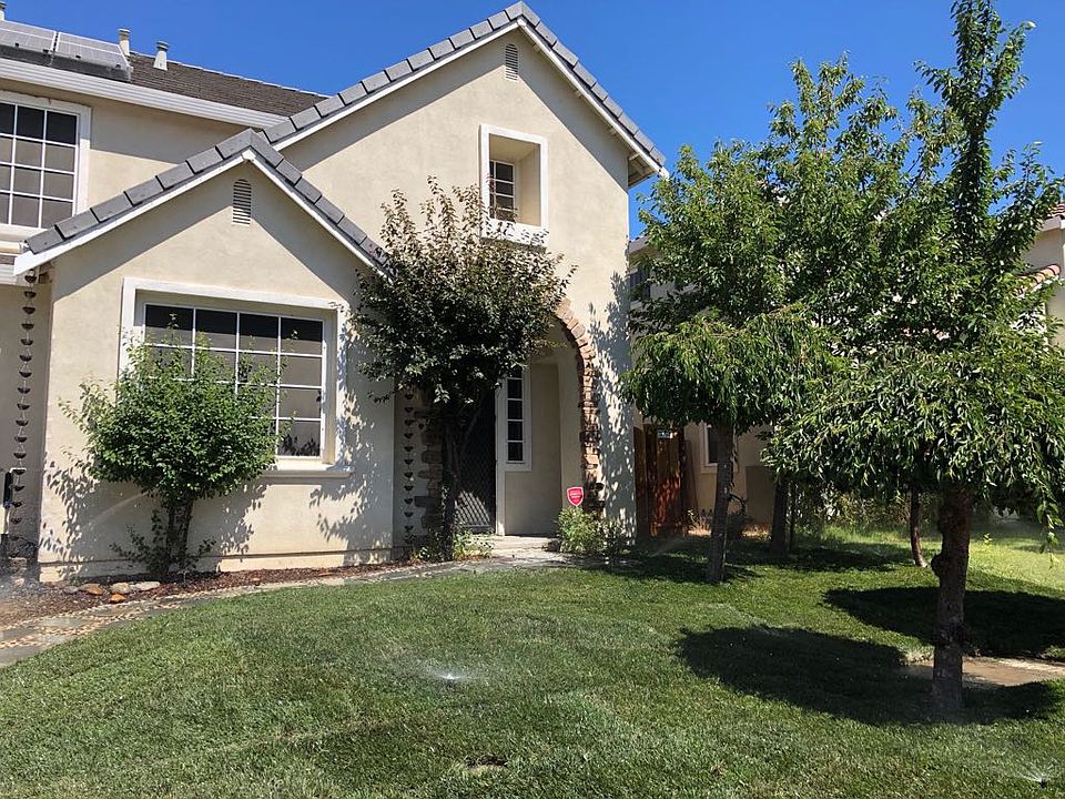 1st image of 192 Cabana Ct