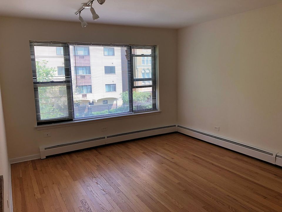 1st image of 6010 N Kenmore Ave #S