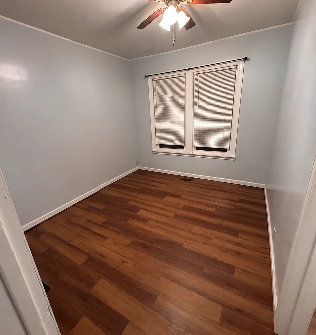 3 bed, 1200 sqft, $1,650 — Photo 3