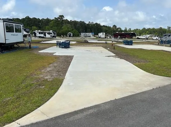 11551 Dauphin Island Pkwy #111, Mobile, AL 36605
