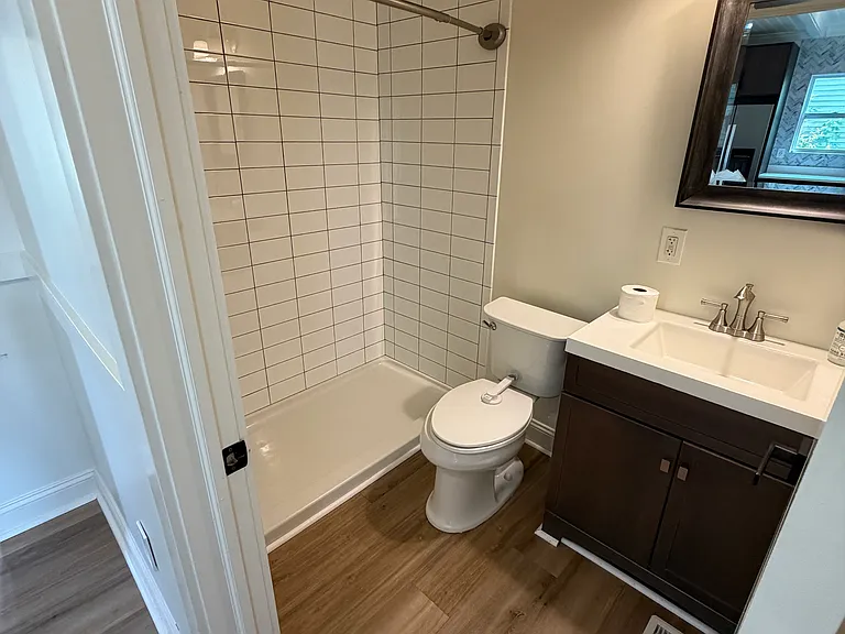1262 Indianola Ave — Photo 12