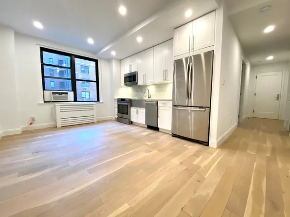160 East 48th Street 13D image 3 of 23