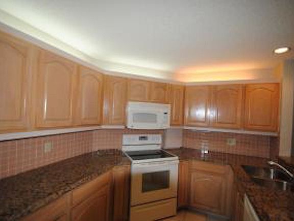 3rd image of 1770 NW 104th Ave