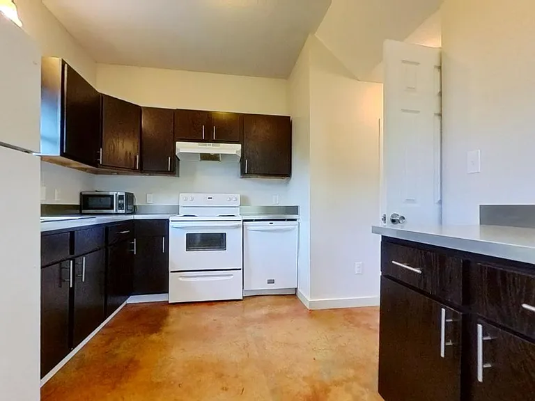 209 Jackman St — Photo 10