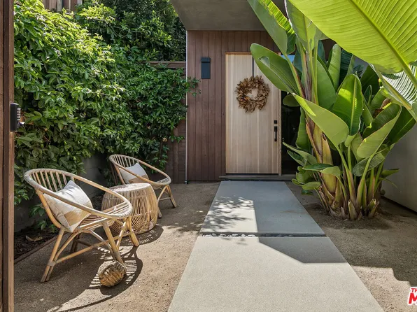 1037 Palms Blvd, Venice, CA 90291