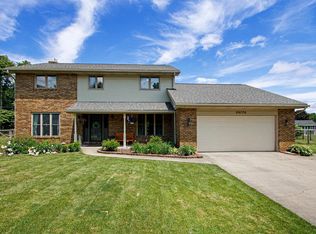 55770 Wallingford Cir, Mishawaka, IN 46545