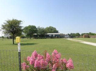 488 Chisholm Hills Dr, Rhome, TX 76078