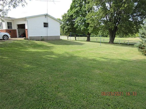 3rd image of 116 E County Road 580 N