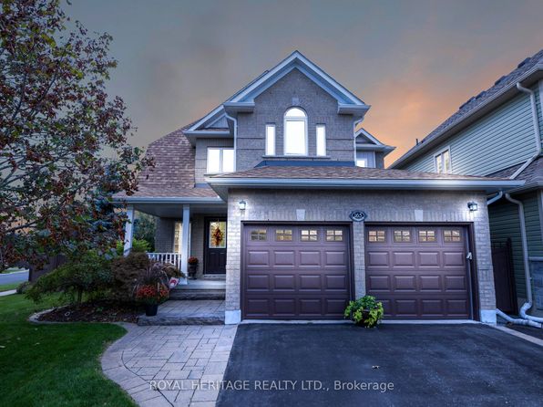 165 Brookhouse Dr, Clarington, ON L1B 1N9