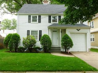 47 Palmyra St, Springfield, MA 01118