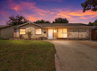 2009 Red Oak Dr, Irving, TX 75060