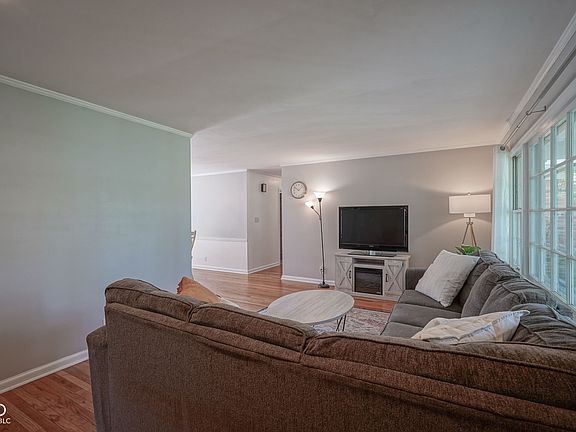 5th image of 10309 New Jersey St