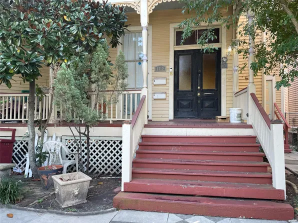 1819 Broadway St #J, Galveston, TX 77550