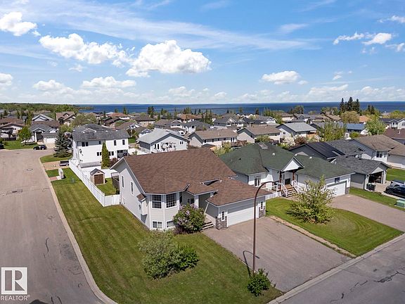 3rd image of 2613 6th Ave