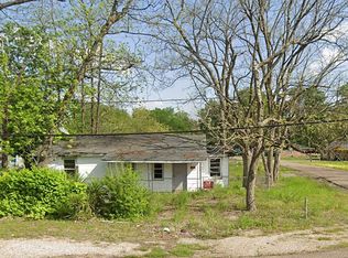 909 N Theobald St, Greenville, MS 38701