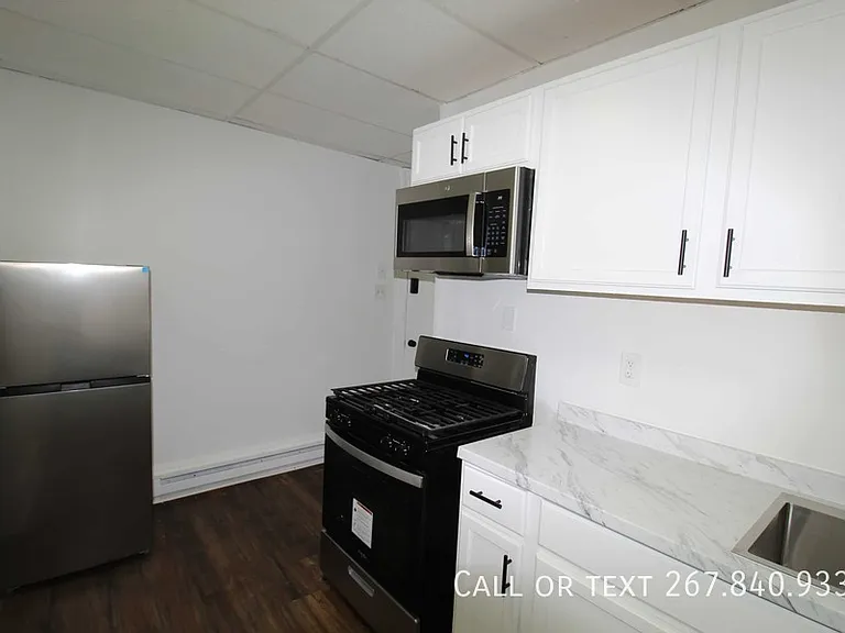 2119-2121 W 3rd St #2 — Photo 3