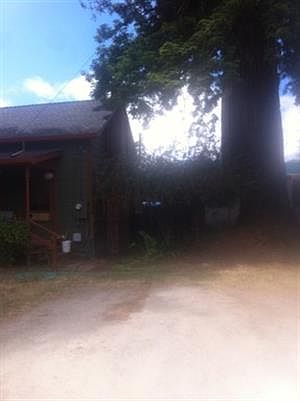 5th image of 566 Bostwick Ln