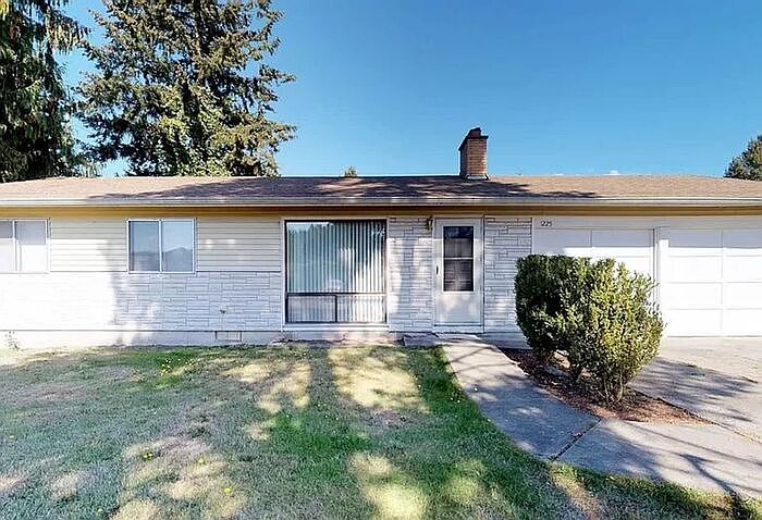 1st image of 1225 32nd St SE