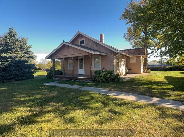 304 W Ash St, Sutton, NE 68979