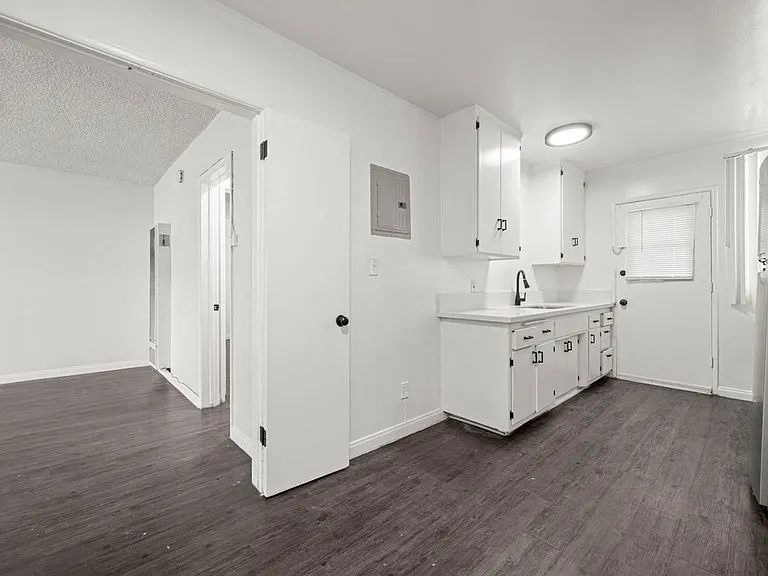 3868 Potomac Ave #7A — Photo 8