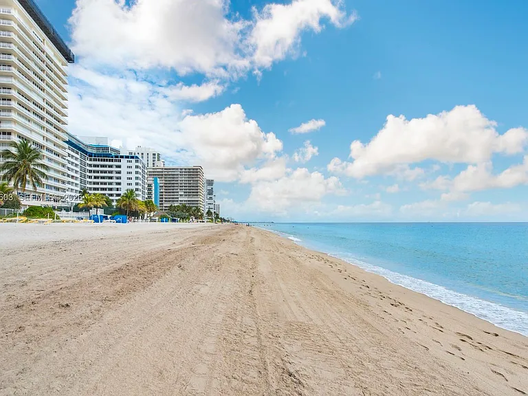 4010 Galt Ocean Dr #302 — Photo 18