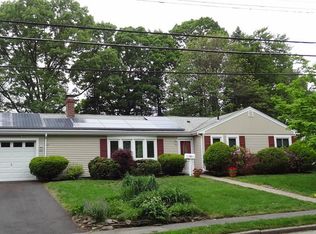 11 Greenleaf Rd, Natick, MA 01760