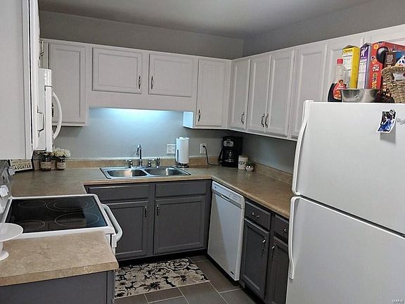 5th image of 2321 Clark Ave
