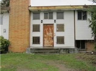 430 SW 122nd St, Seattle, WA 98146