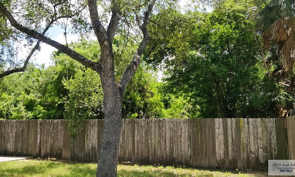1st image of 1734 Old Creek Ct