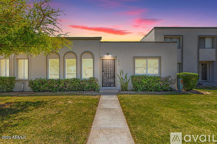 5913 E Thomas Rd — Photo 3