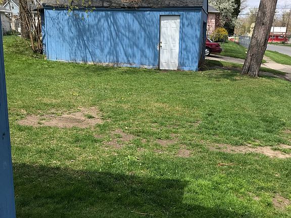 4th image of 2173 E Boatfield Ave