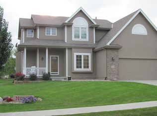 320 S 8th Street Cir, Springfield, NE 68059