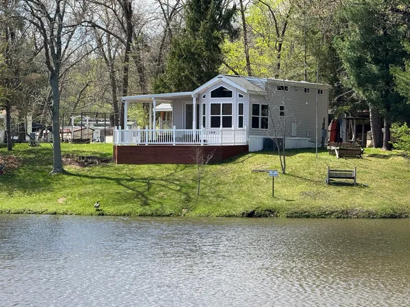 1/51 Woodhaven Lakes, Sublette, IL 61367