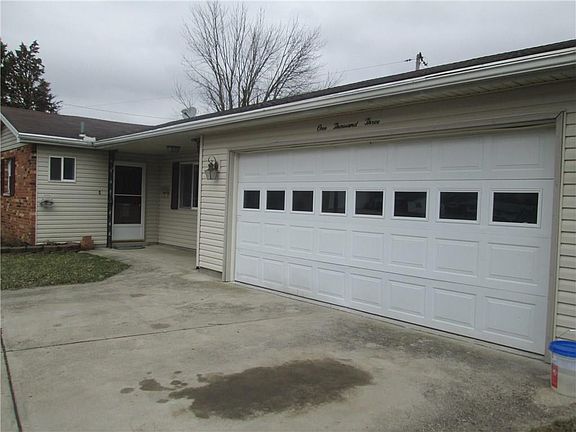 3rd image of 1003 Corona Cir