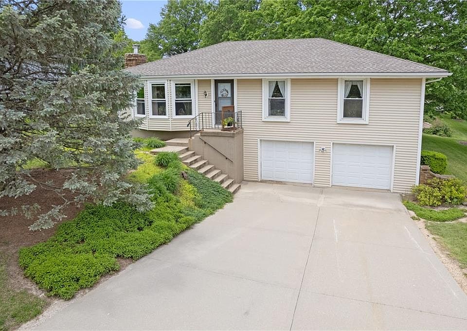 1st image of 14670 Cobblestone Dr