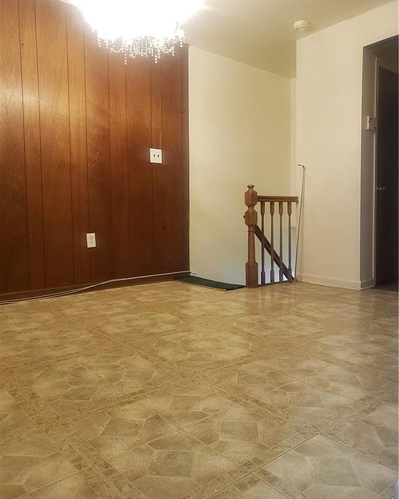 1st image of 1125 Burke Ave