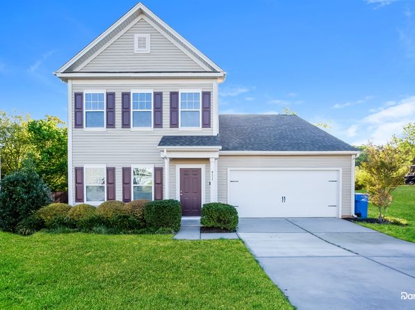 411 Smokehouse Ln