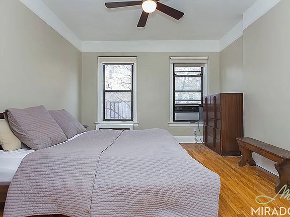 4th image of 234 W 16th St APT 4D