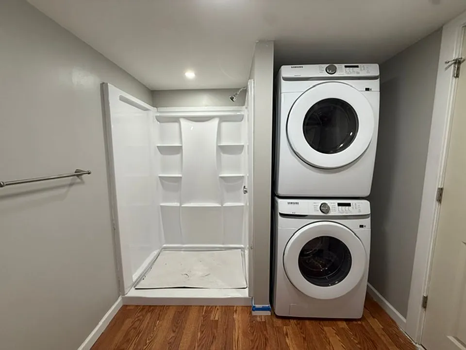 15-19 Franklin St