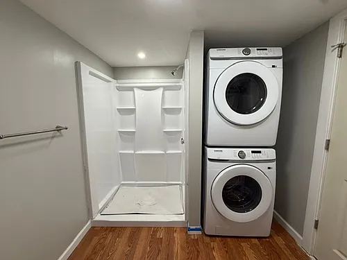 15-19 Franklin St Photo 1